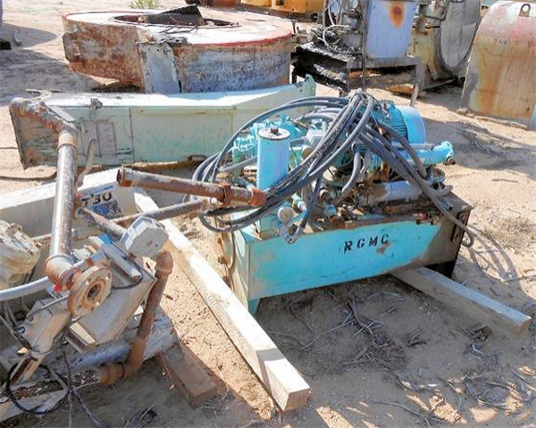 Marcy 10'6" X 14' (3m X 4.3m) Ball Mill, 800 Hp (597 Kw))